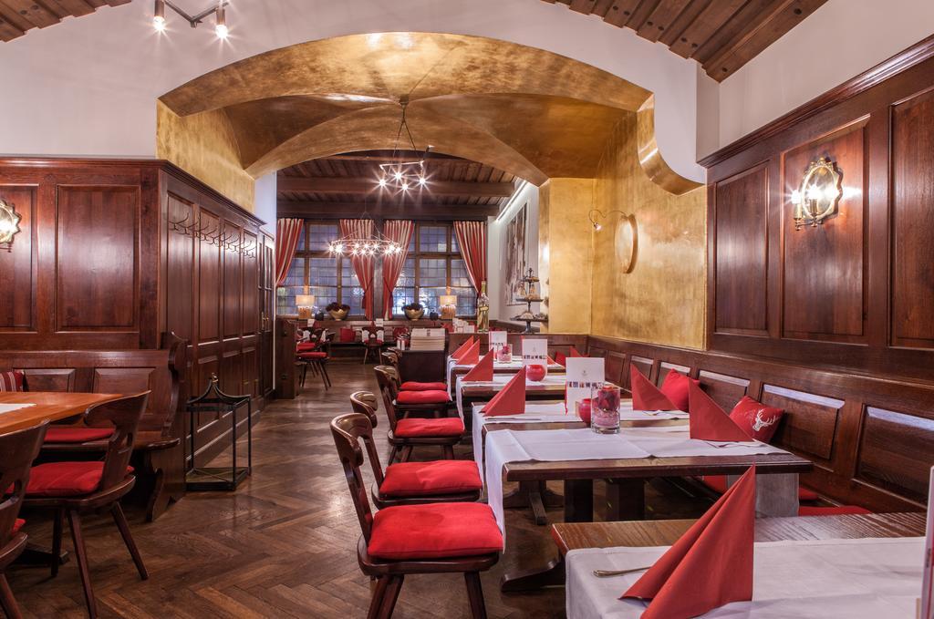 Hotel Goldene Sonne Landshut Exterior foto